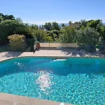 Villa Roxane