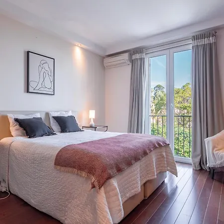 Roxane ヴィラ ヴァロリス